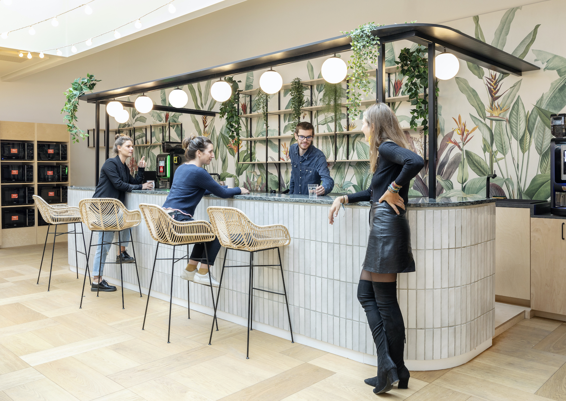 Design_Mural_Mediawan_Yemanja_Marine_Poiraton_9