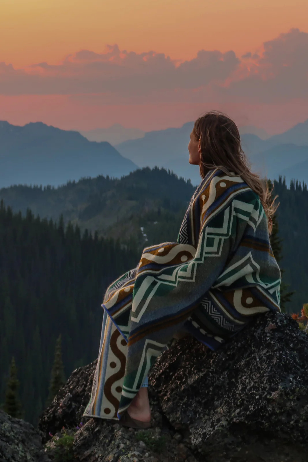 MontagesPostsIG_46fb0743-543b-4c60-b307-9f851ef9d281_2048x2048